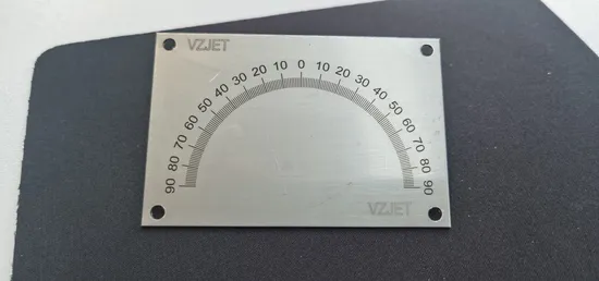 Customizable Flying Fiber Laser Marking Machine for Stainless Steel Metal Knife Marking